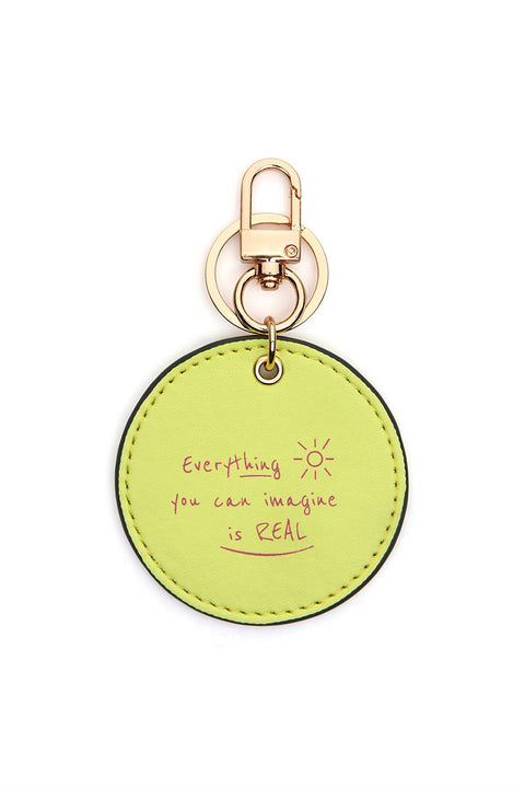 Case Look Slogan Keychain Yoko Green 01